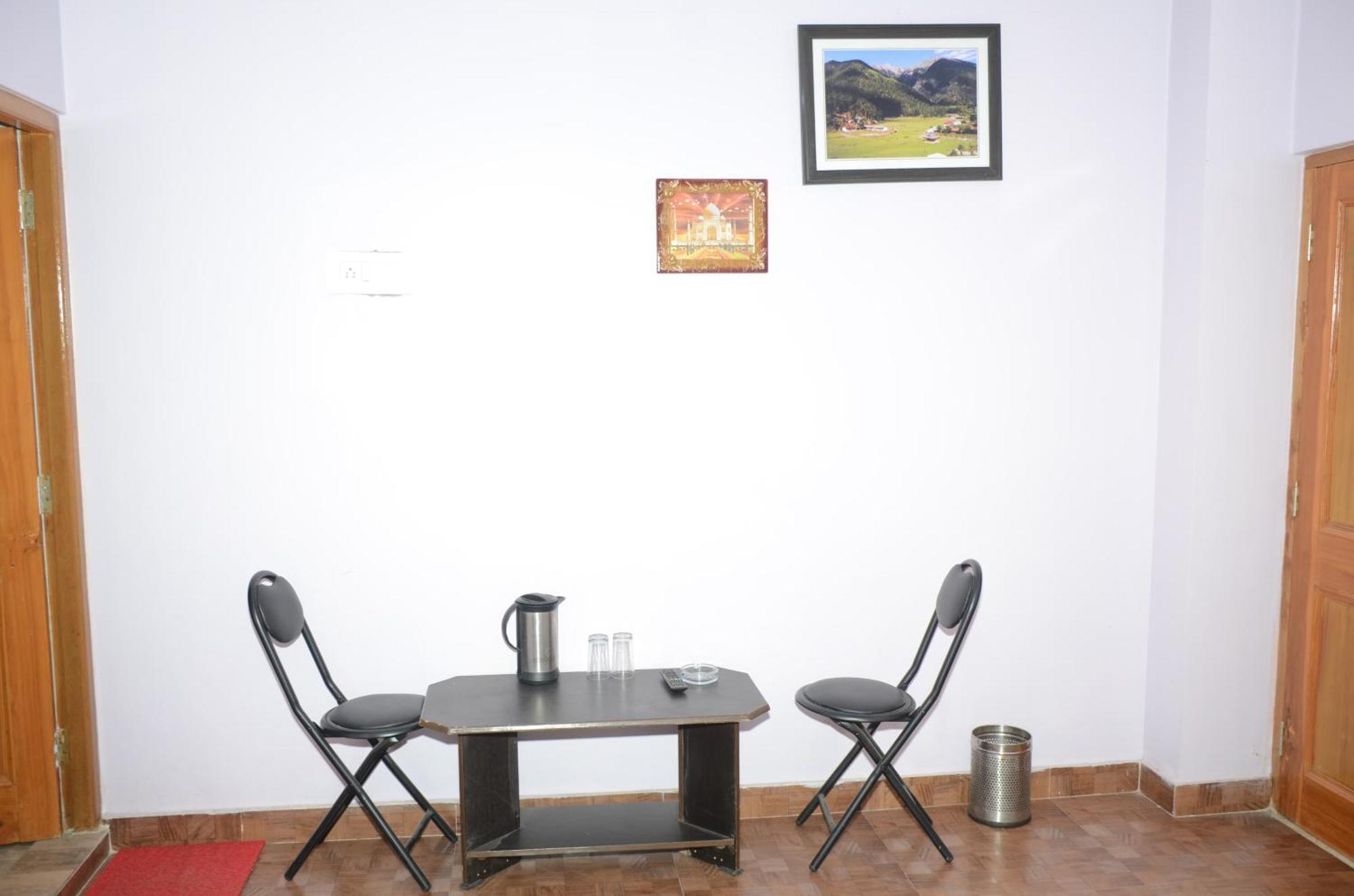 Hotel Alpine View Sarahan ภายนอก รูปภาพ